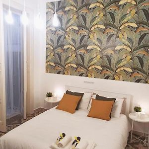 Appartamento Con Cortile A 30 Mt. Dal Mare